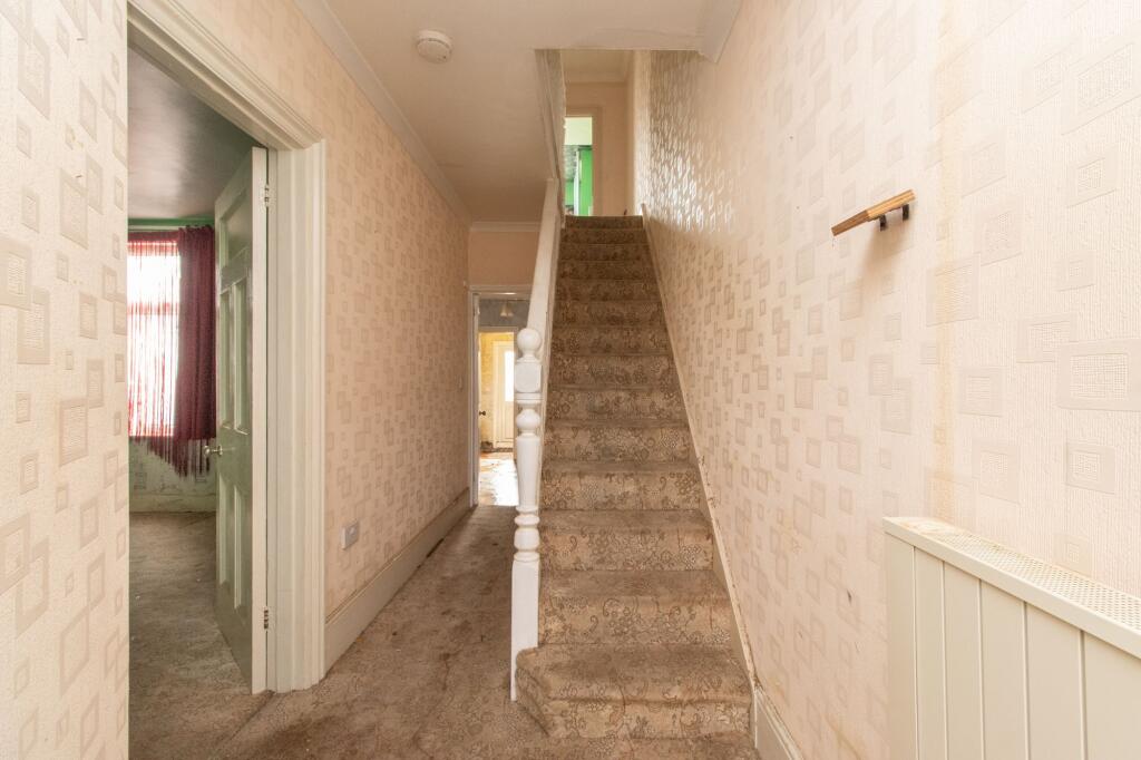 4 bed Terraced