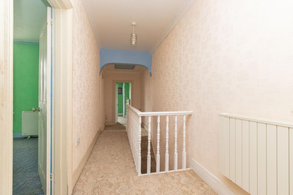 4 bed Terraced