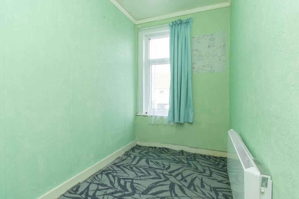 4 bed Terraced