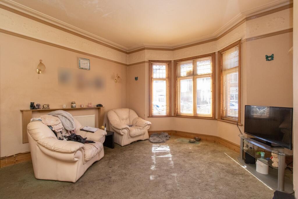 8 bed Semi-Detached