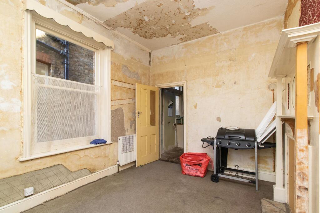 8 bed Semi-Detached