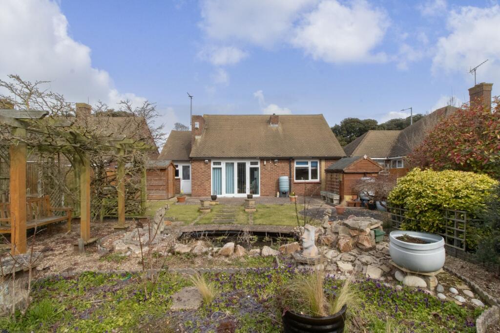 2 bed Detached Bungalow