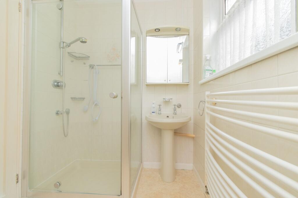2 bed Detached Bungalow