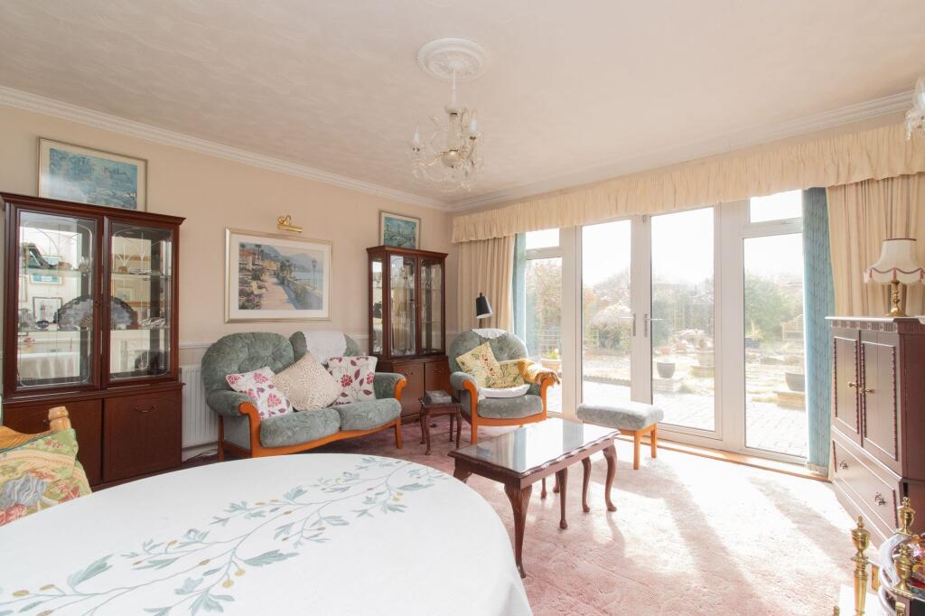 2 bed Detached Bungalow