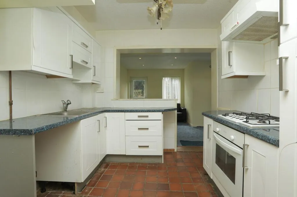 4 bed Semi-Detached
