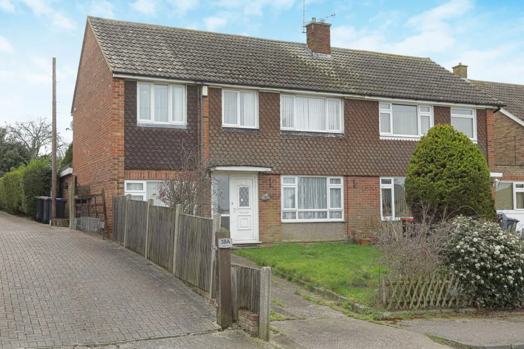 4 bed Semi-Detached