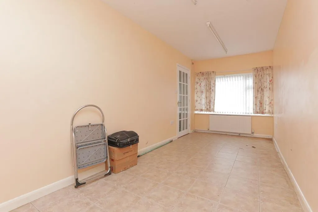 4 bed Semi-Detached