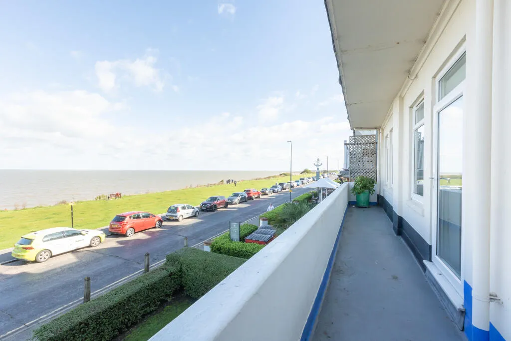 2 bed Apartment