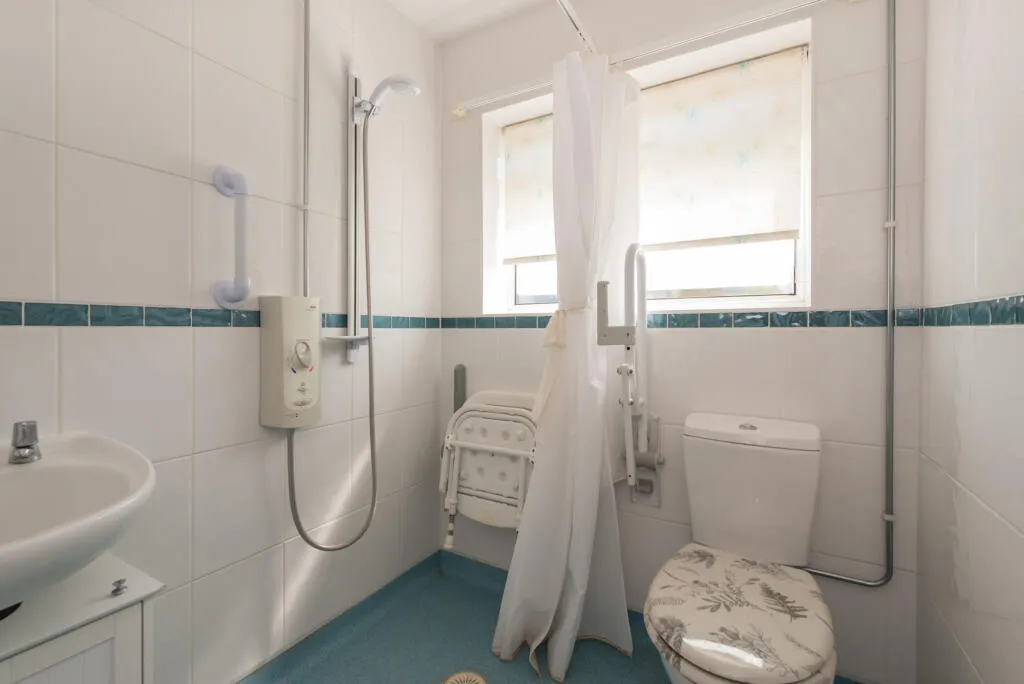 2 bed Semi-Detached Bungalow