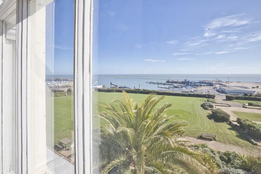 2 bed Apartment