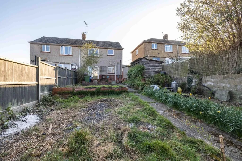 2 bed Semi-Detached