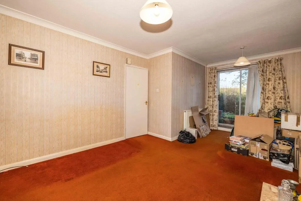 2 bed Semi-Detached