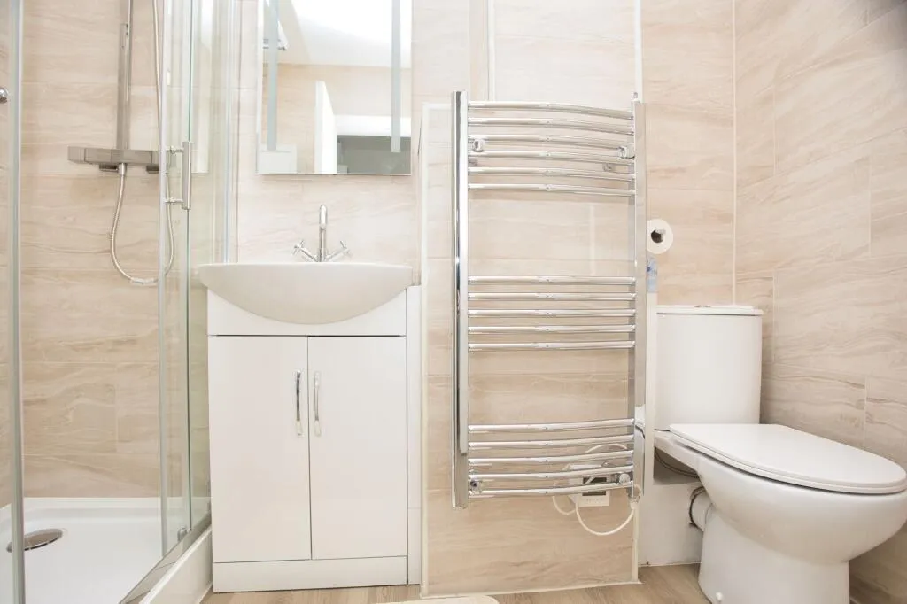 1 bed Ground Flat
