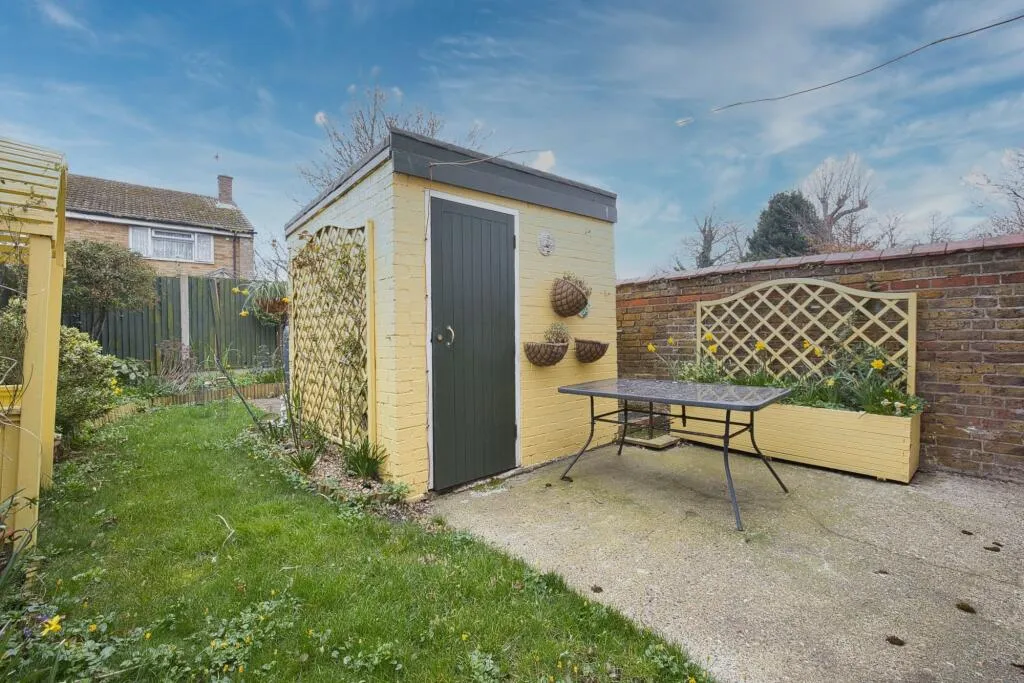 2 bed Semi-Detached