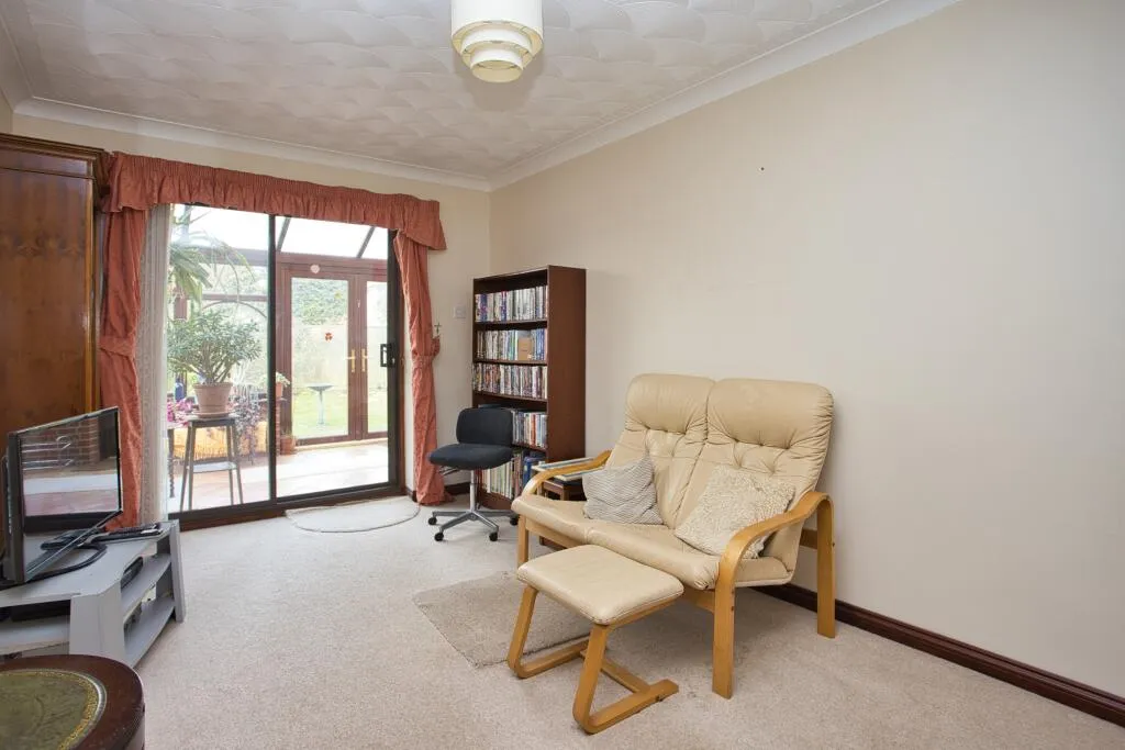 3 bed Detached Bungalow