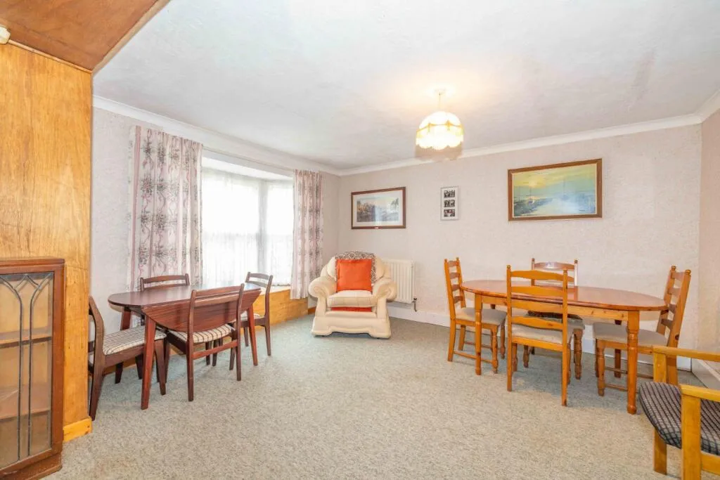 3 bed Detached Bungalow