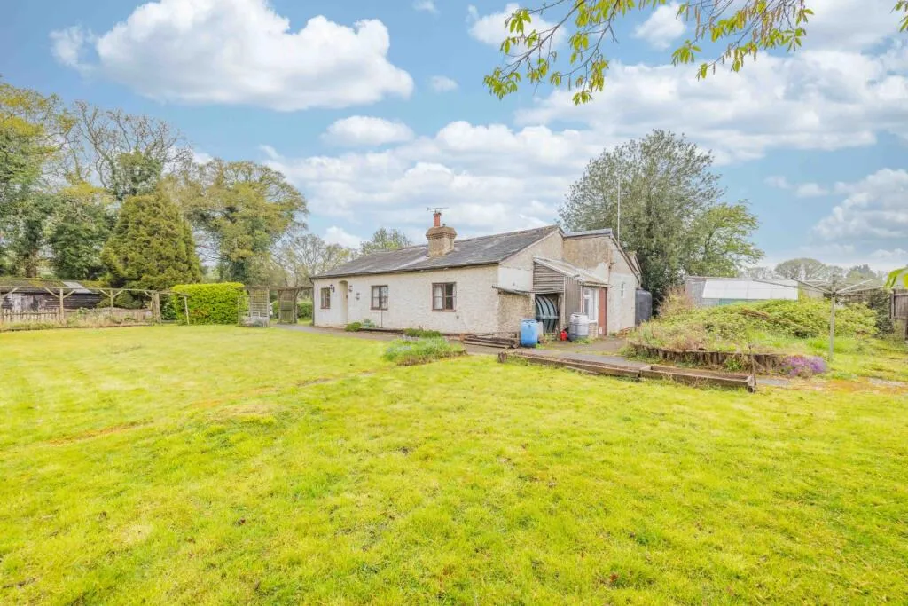 3 bed Detached Bungalow