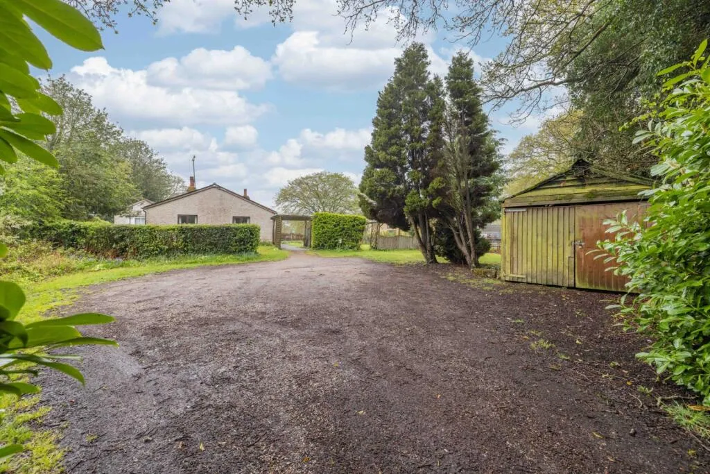 3 bed Detached Bungalow