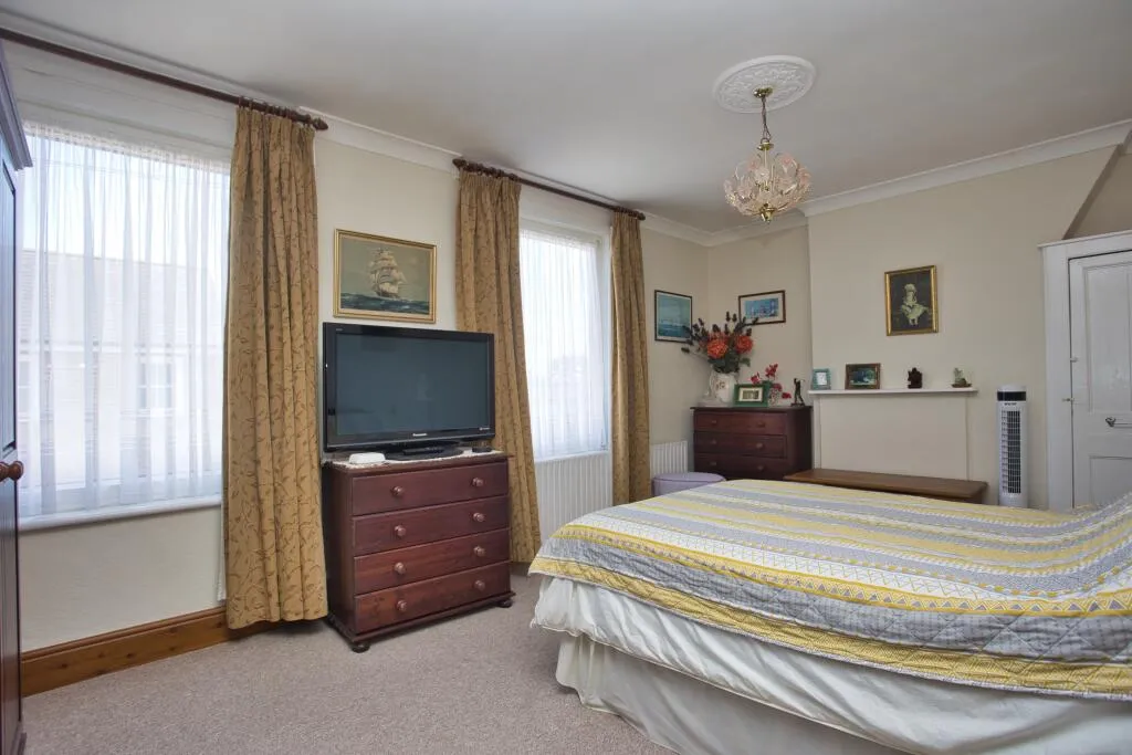 2 bed Terraced