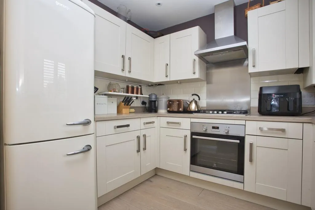 2 bed Semi-Detached