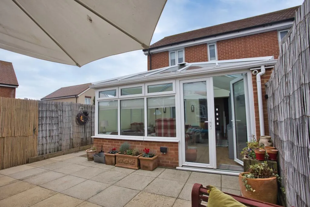 2 bed Semi-Detached