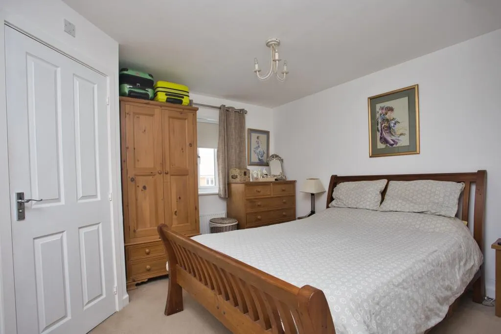 2 bed Semi-Detached