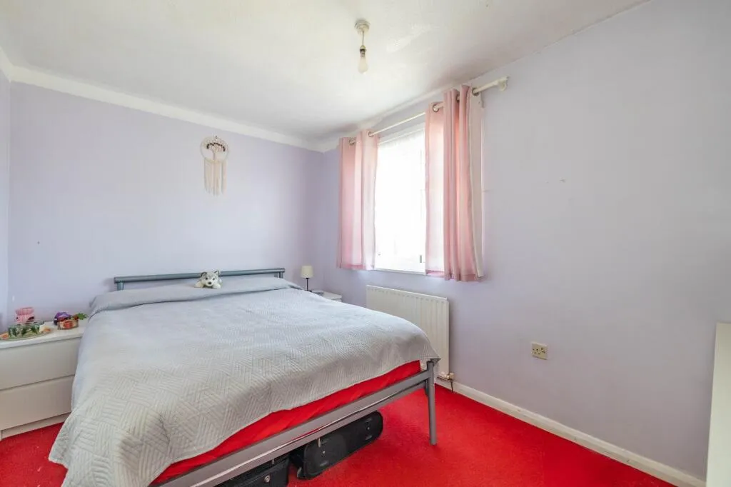 3 bed End of Terrace