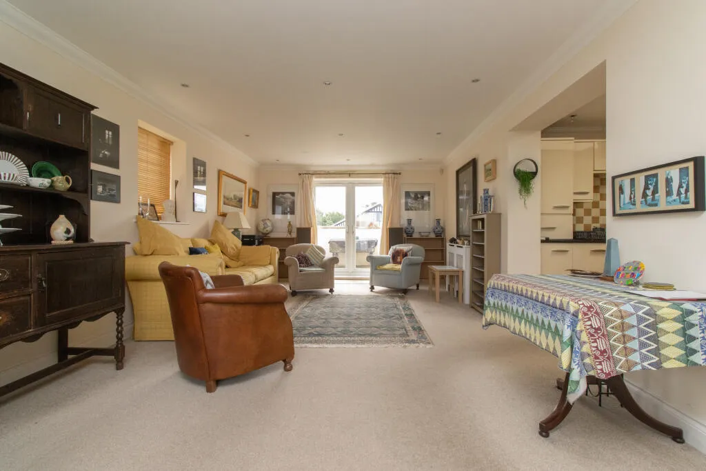 2 bed Apartment