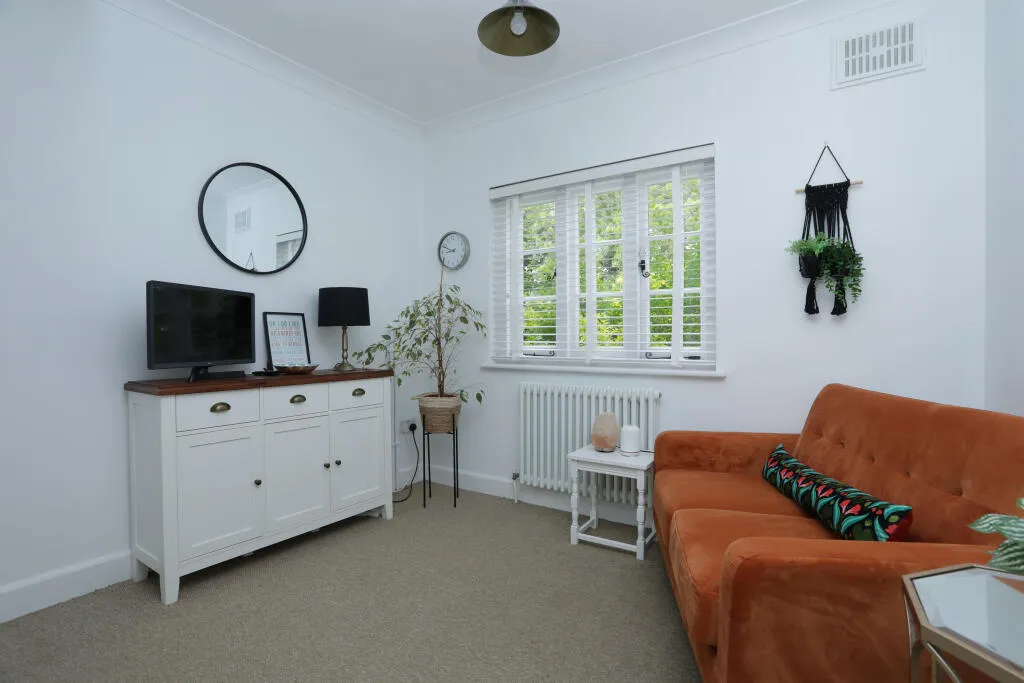4 bed Detached
