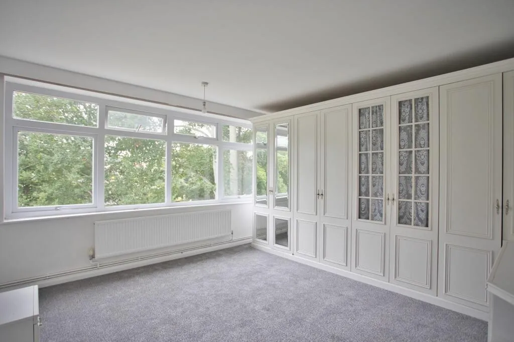 2 bed Apartment
