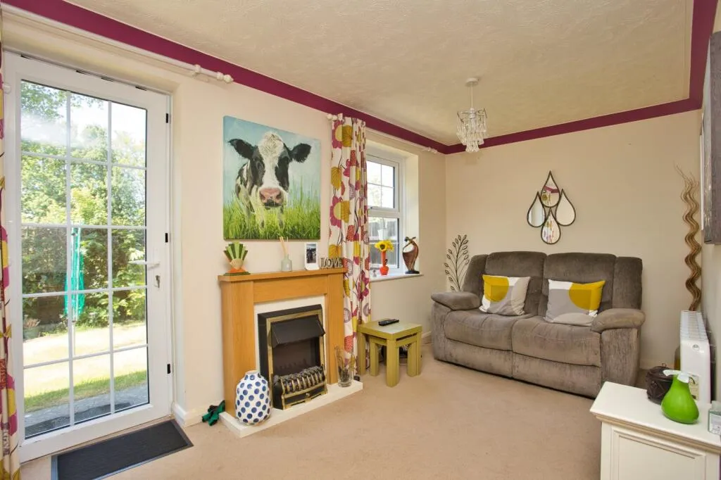1 bed Ground Flat