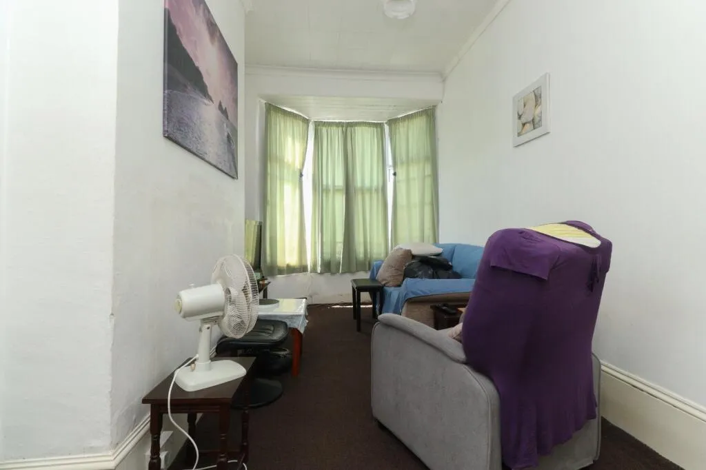 4 bed Terraced