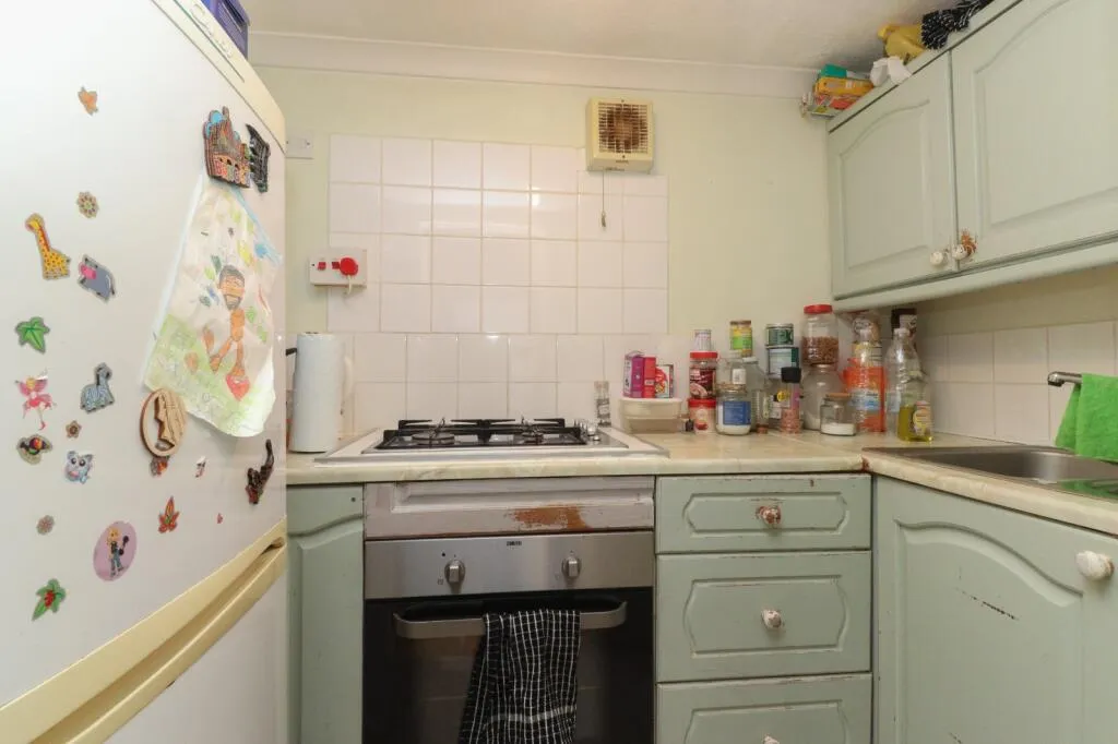4 bed Terraced