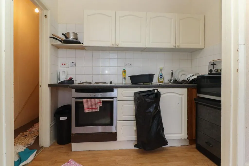 4 bed Terraced