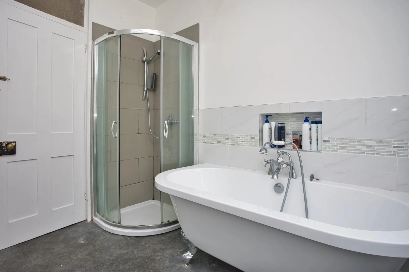 4 bed Semi-Detached