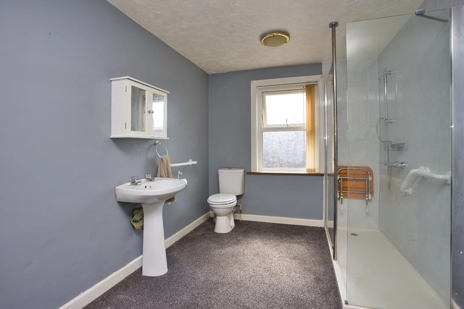 2 bed Semi-Detached