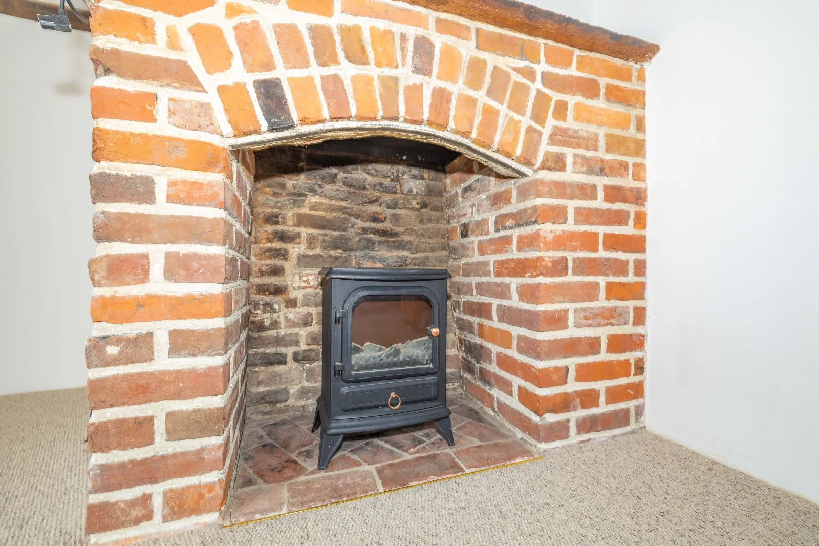 2 bed Semi-Detached