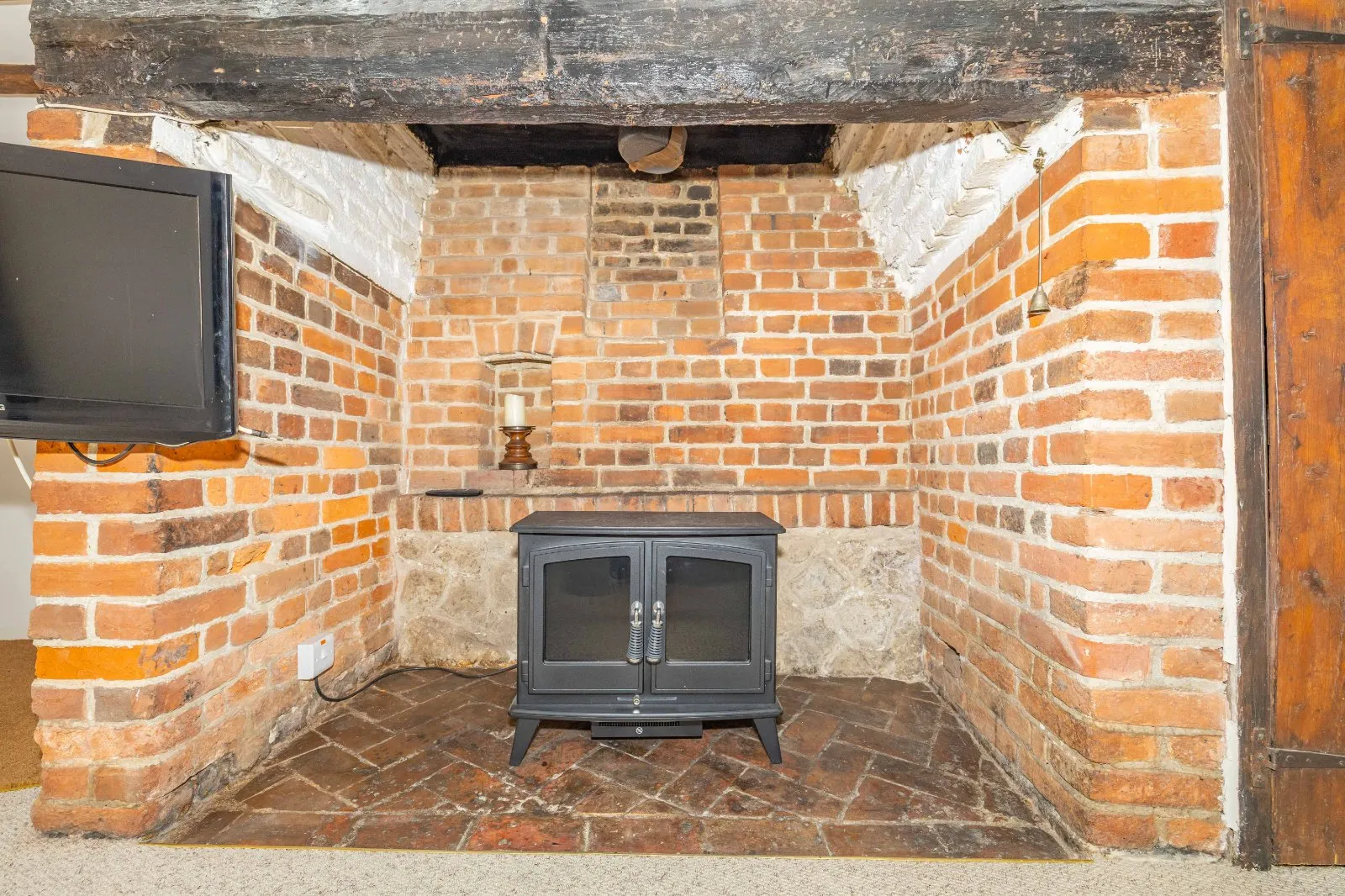 2 bed Semi-Detached