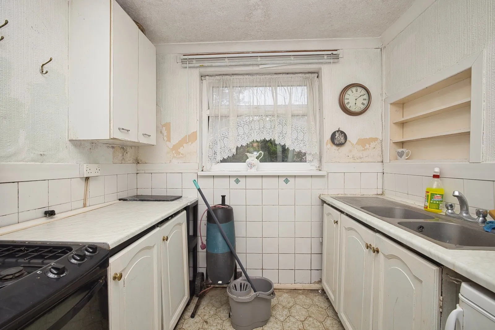 4 bed Semi-Detached