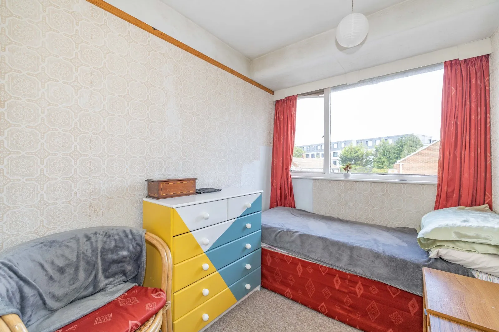 3 bed End of Terrace