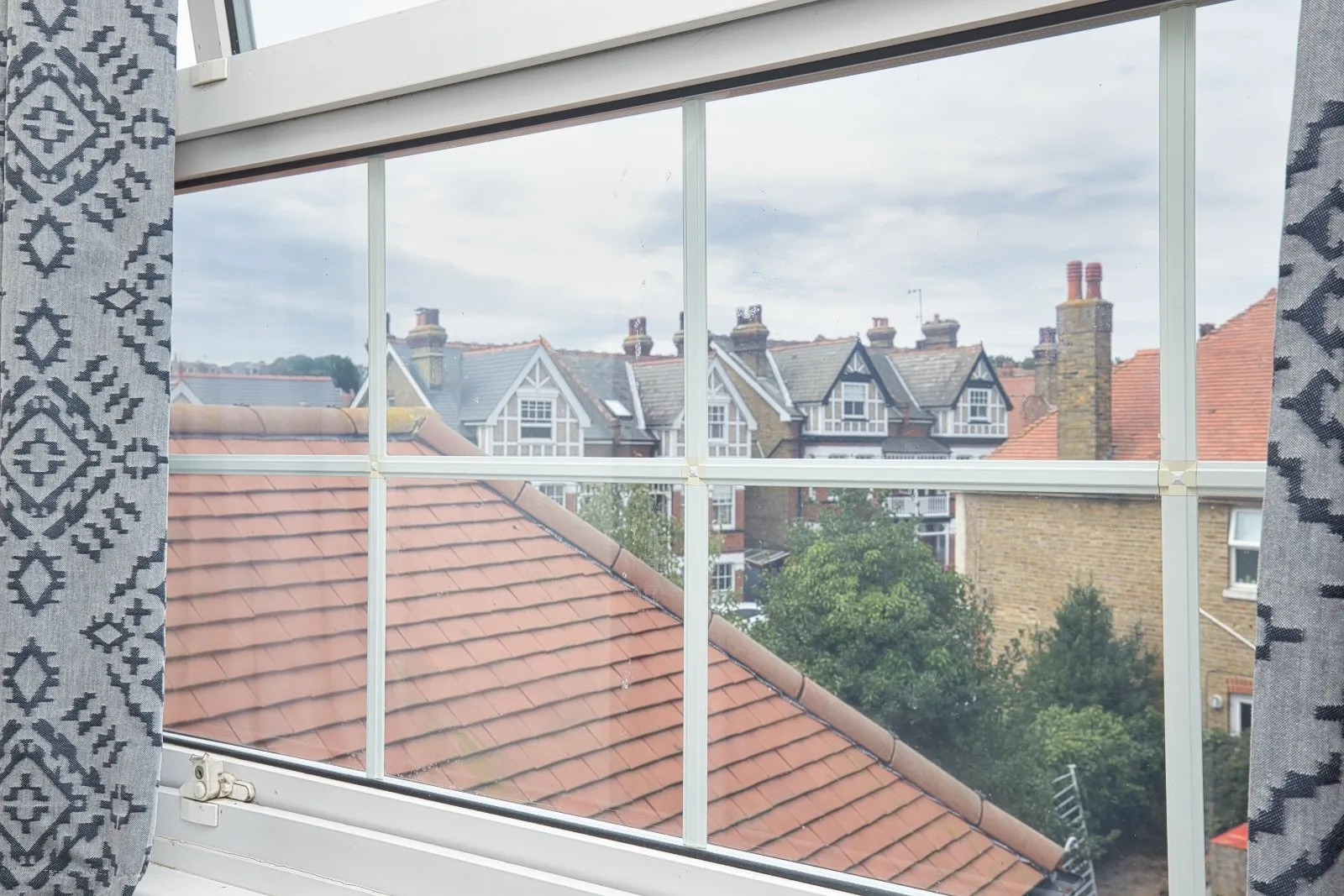 4 bed Semi-Detached