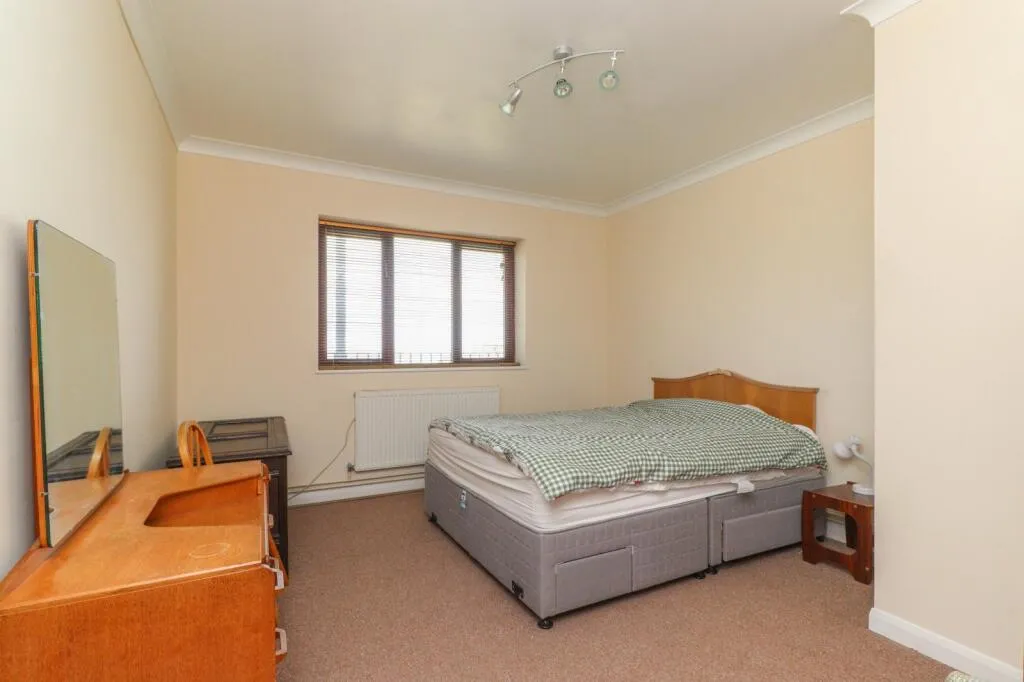 2 bed Apartment