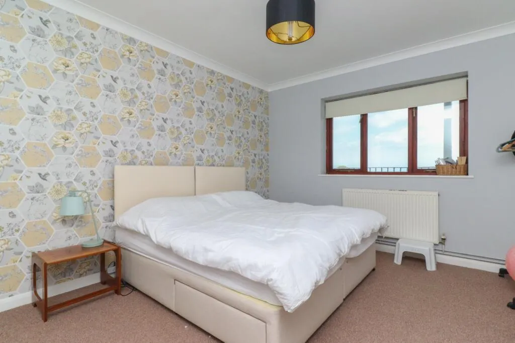 2 bed Apartment