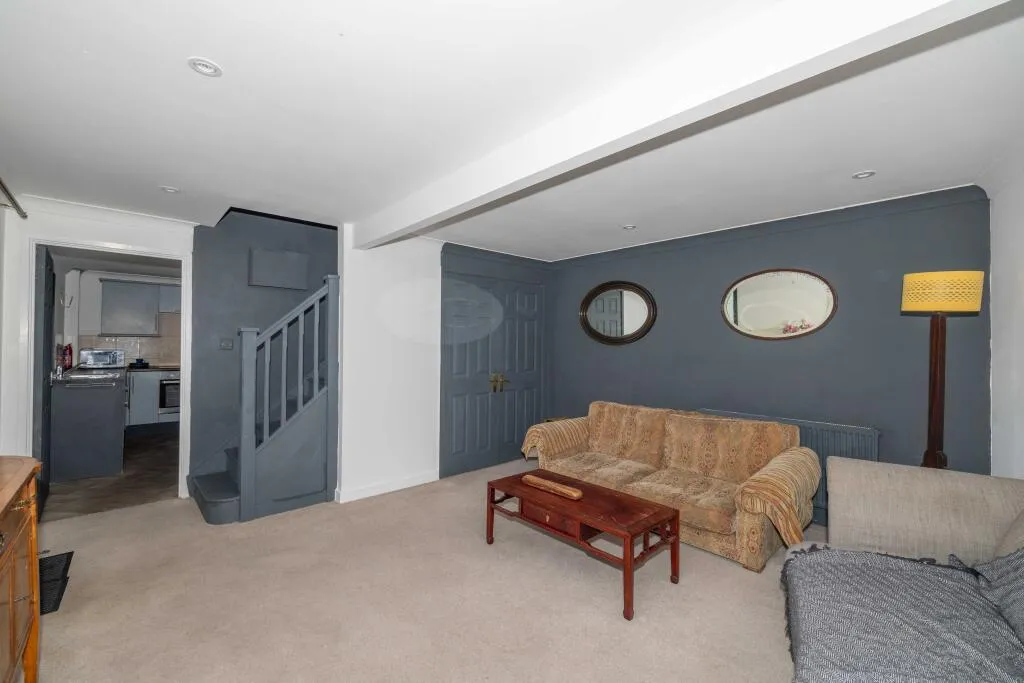 2 bed Detached