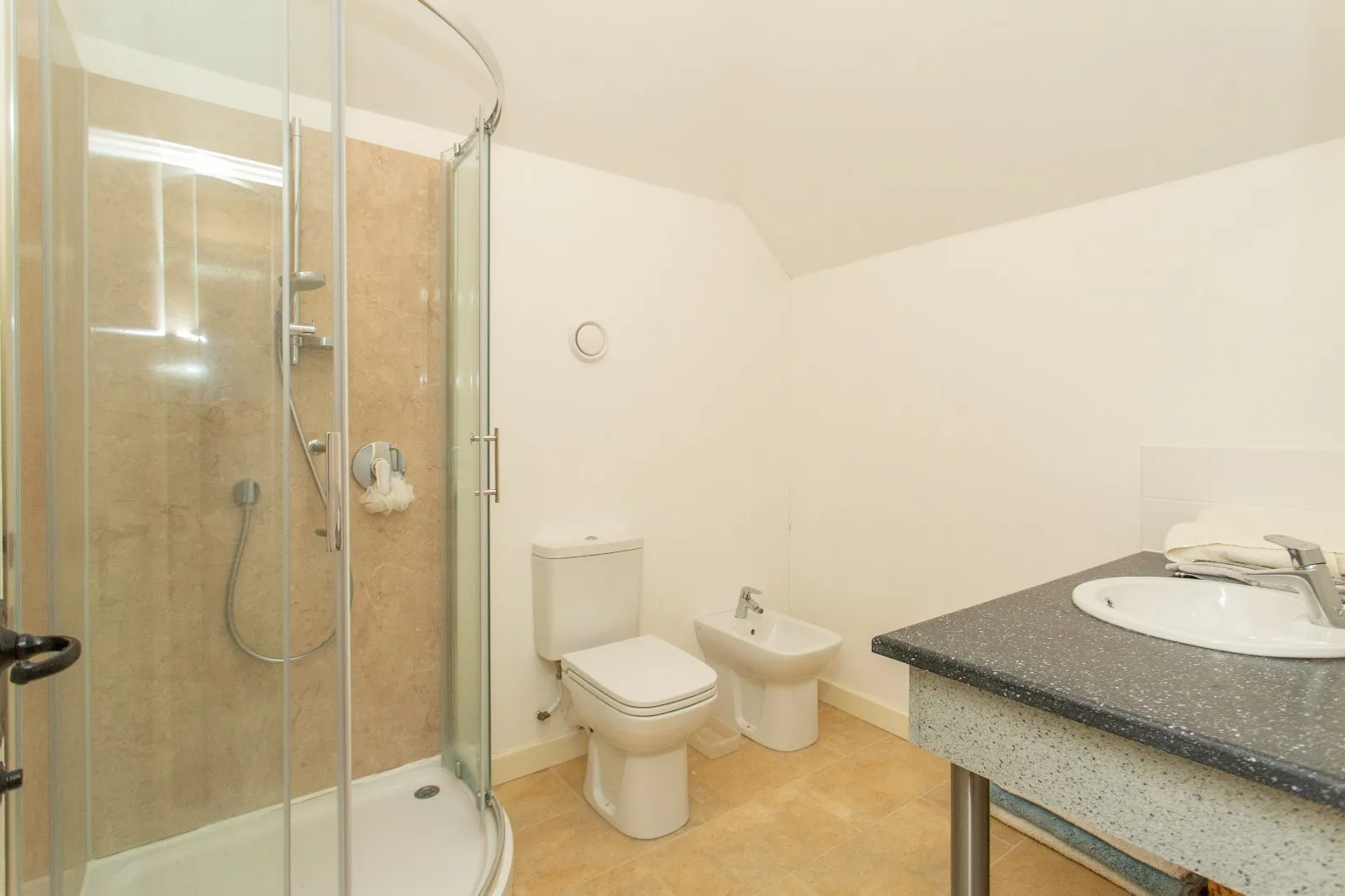 4 bed Detached