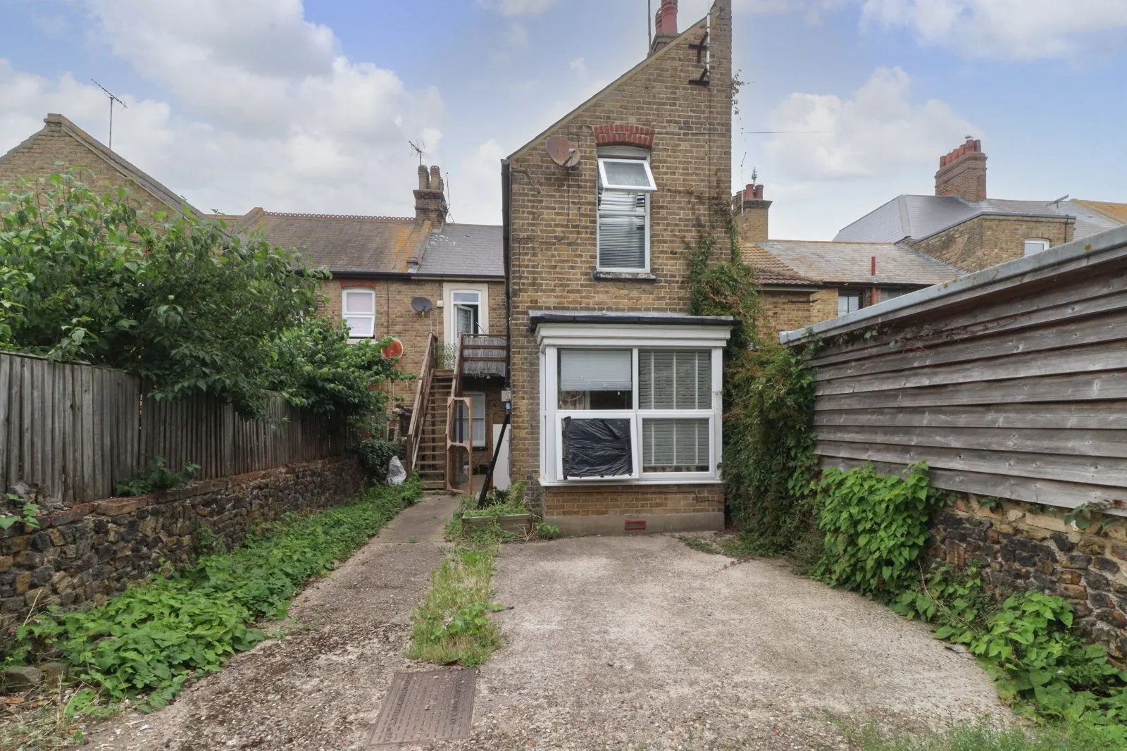 3 bed Terraced