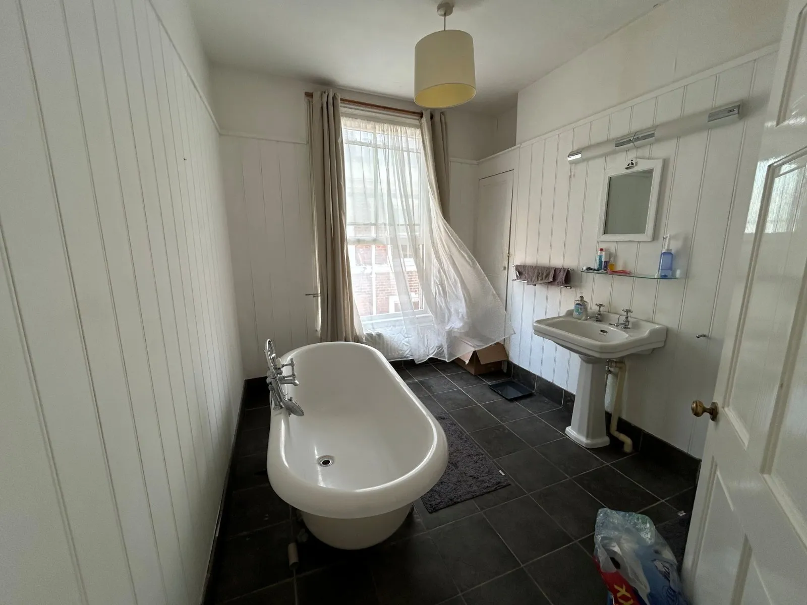 1 bed Mixed Use