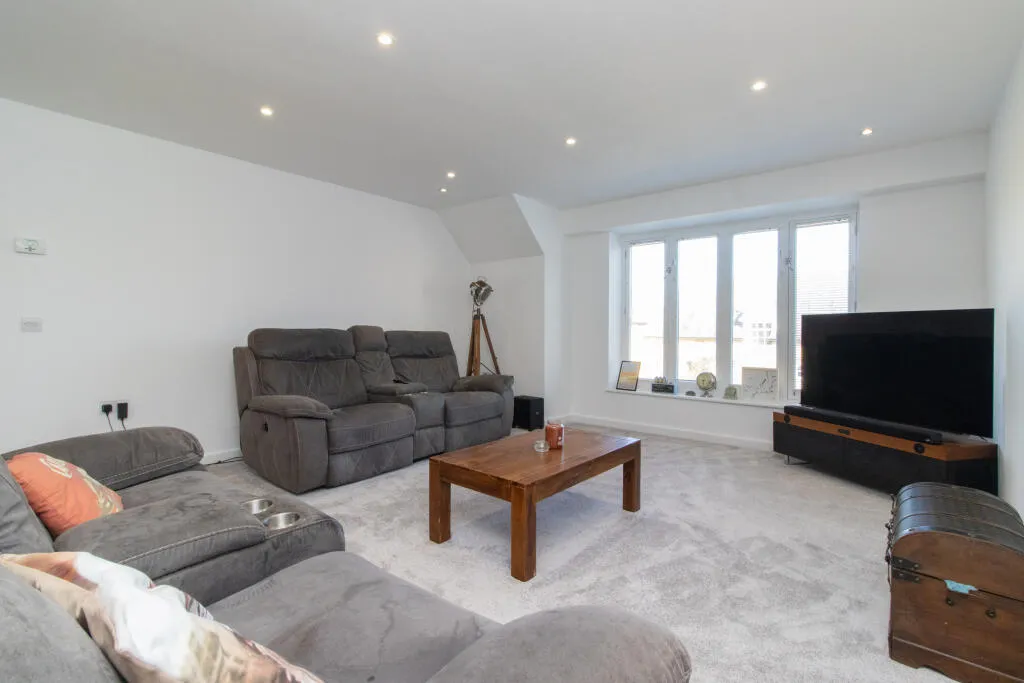 3 bed Semi-Detached
