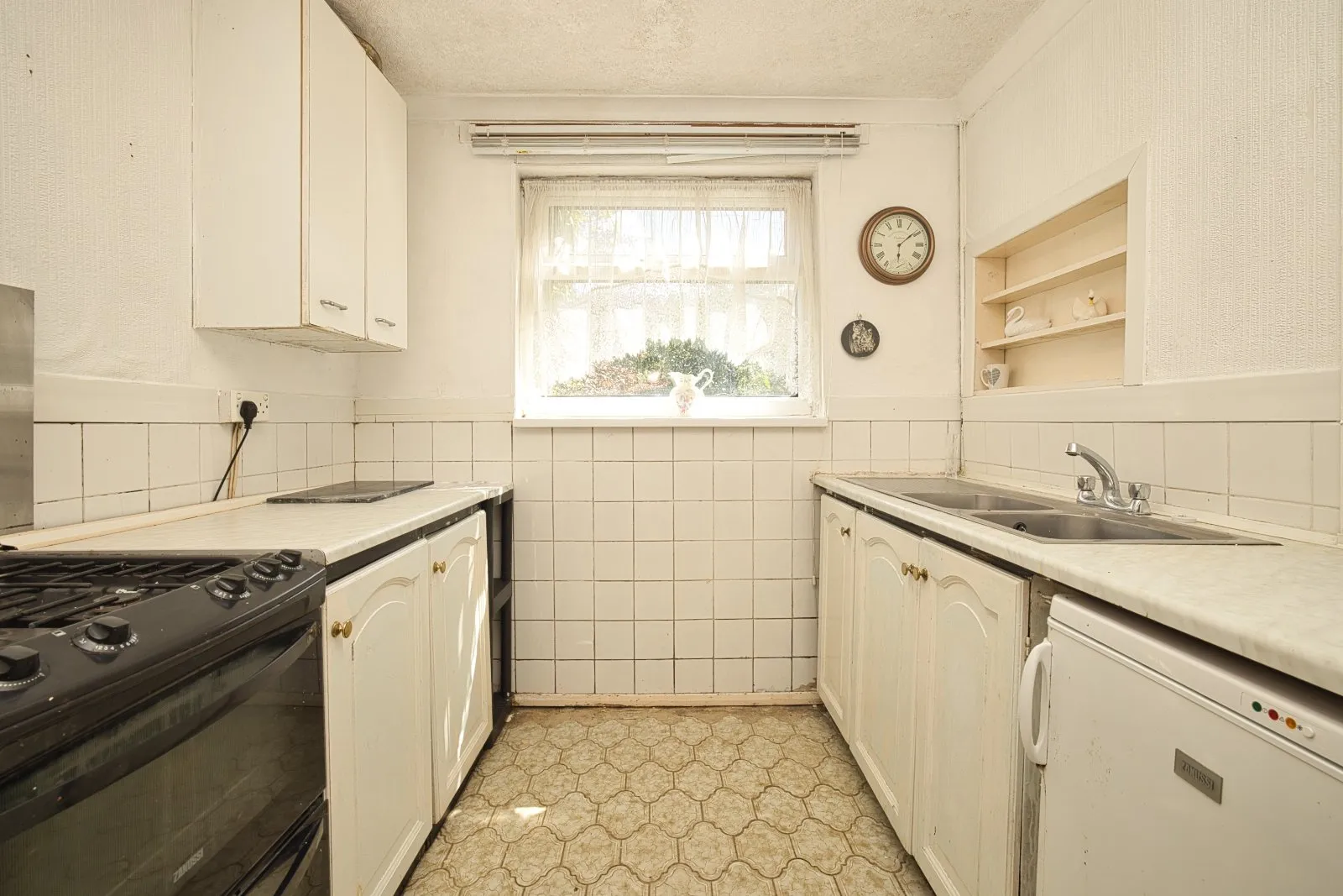 4 bed Semi-Detached