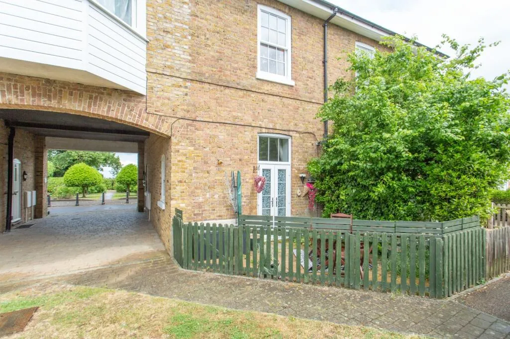 3 bed Terraced
